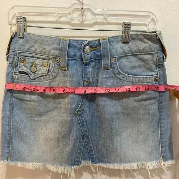 TRUE RELIGION Sadie Mini Denim Skirt Size 25 - Picture 9 of 10